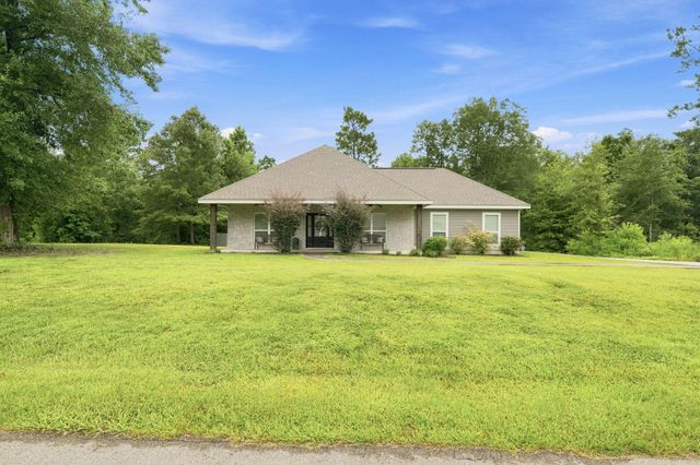 595 Nellwood Dr., Hattiesburg, MS 39402