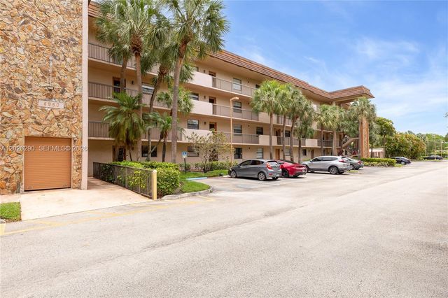 4950 E Sabal Palm Blvd 106, Tamarac, FL 33319