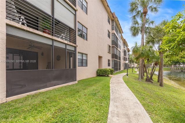 4950 E Sabal Palm Blvd 106, Tamarac, FL 33319