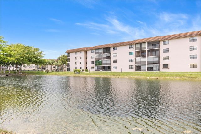 4950 E Sabal Palm Blvd 106, Tamarac, FL 33319