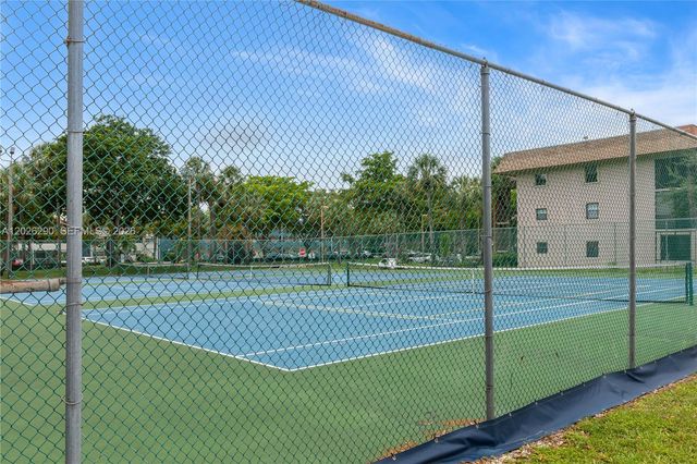 4950 E Sabal Palm Blvd 106, Tamarac, FL 33319