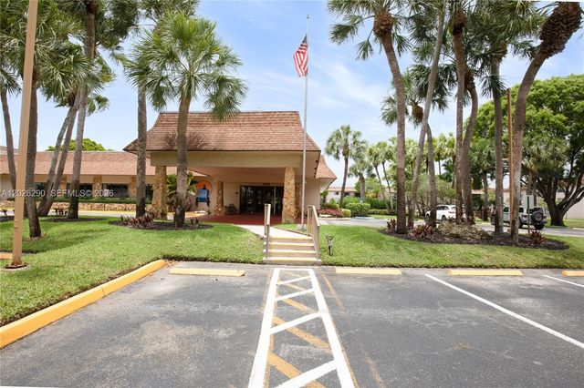 4950 E Sabal Palm Blvd 106, Tamarac, FL 33319