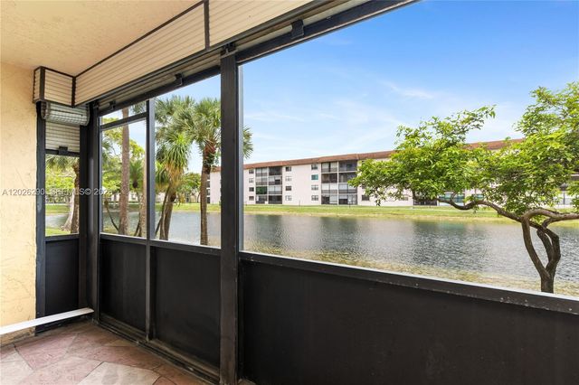 4950 E Sabal Palm Blvd 106, Tamarac, FL 33319