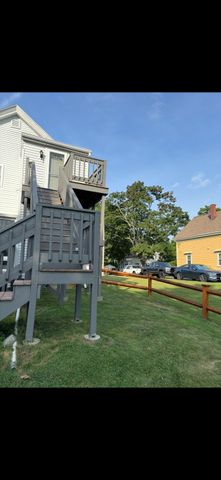 22 Lawrence St 2, Danvers, MA 01923