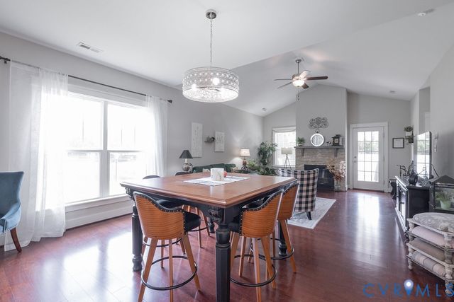 3411 Rock Creek Villa Dr, Quinton, VA 23141