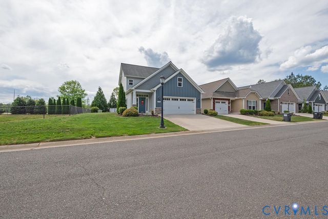 3411 Rock Creek Villa Dr, Quinton, VA 23141