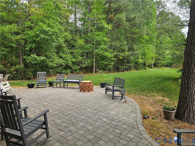 3411 Rock Creek Villa Dr, Quinton, VA 23141
