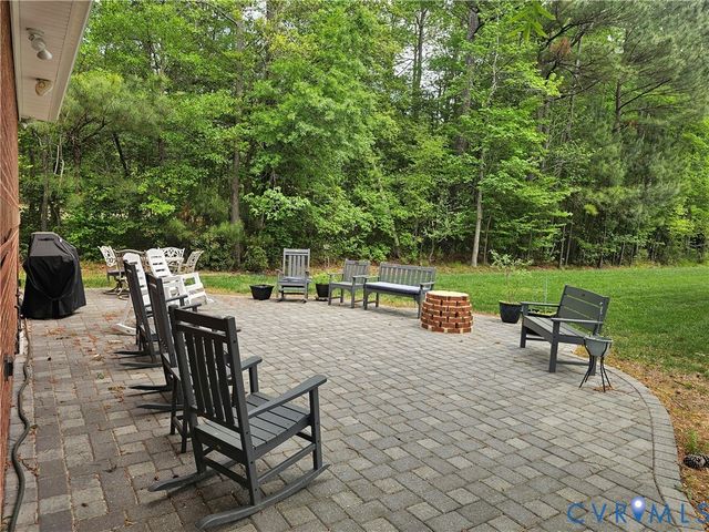 3411 Rock Creek Villa Dr, Quinton, VA 23141