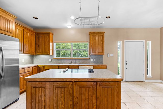 777 Rs County Road 3346, Emory, TX 75440