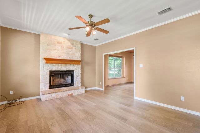 777 Rs County Road 3346, Emory, TX 75440