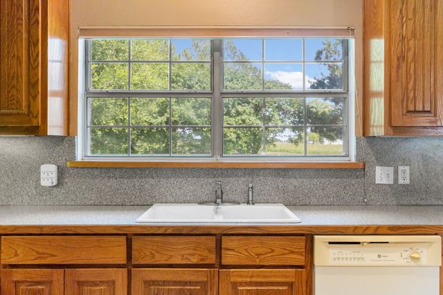 777 Rs County Road 3346, Emory, TX 75440