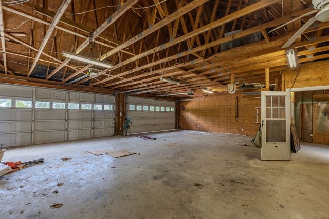 777 Rs County Road 3346, Emory, TX 75440