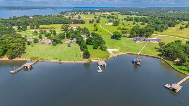 777 Rs County Road 3346, Emory, TX 75440