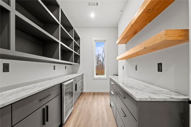 18 Grimsby Circle, Bella Vista, AR 72714