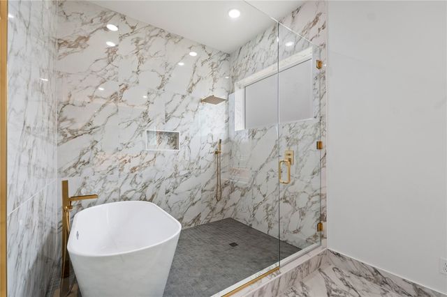 18 Grimsby Circle, Bella Vista, AR 72714