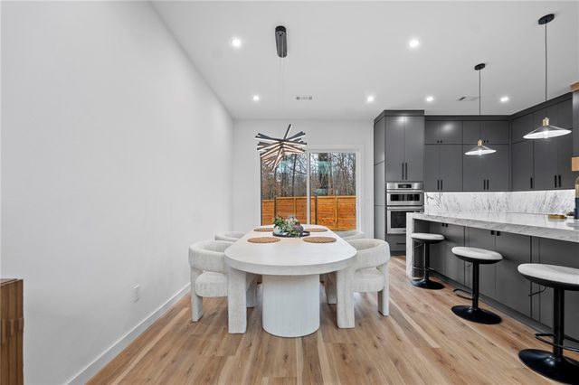 18 Grimsby Circle, Bella Vista, AR 72714