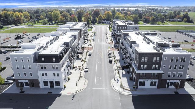 5563 Catalpa Drive, Lewis Center, OH 43035