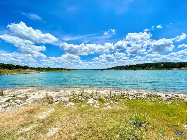 1516 Ensenada Drive, Canyon Lake, TX 78133