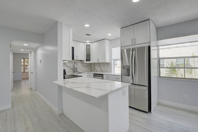 318 Monaco G Boulevard G, Delray Beach, FL 33446