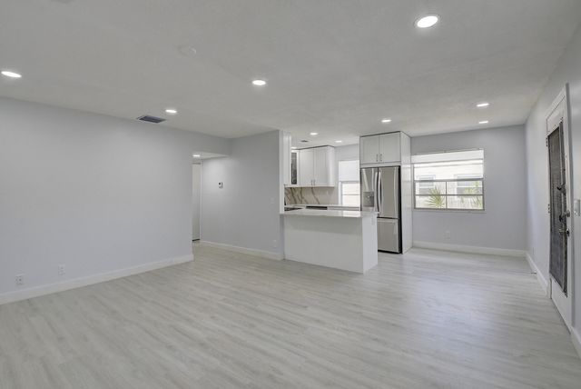 318 Monaco G Boulevard G, Delray Beach, FL 33446