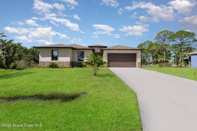1195 Yakutat Avenue SE, Palm Bay, FL 32909
