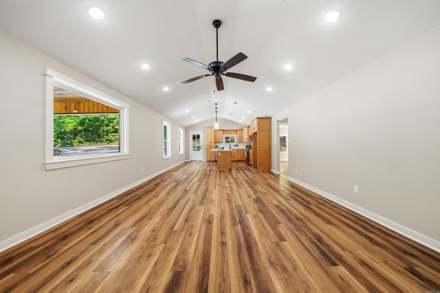 130 Jay Loop, Hot Springs, AR 71913