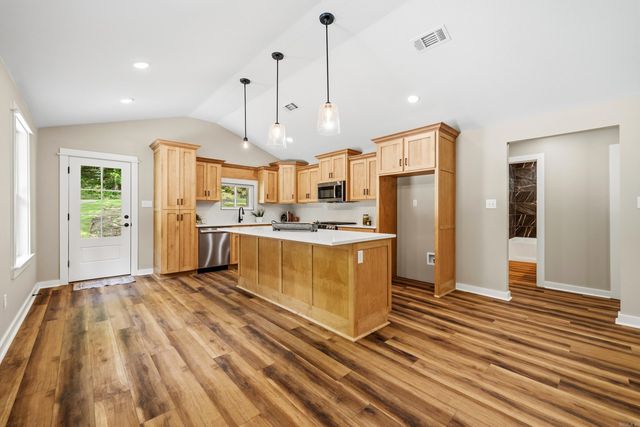 130 Jay Loop, Hot Springs, AR 71913