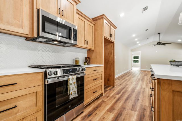 130 Jay Loop, Hot Springs, AR 71913