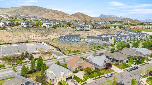 4916 N SHADY VIEW LN, Lehi, UT 84043