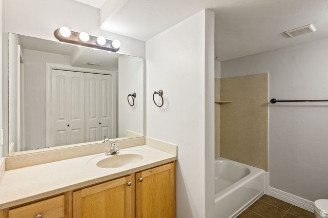 4916 N SHADY VIEW LN, Lehi, UT 84043
