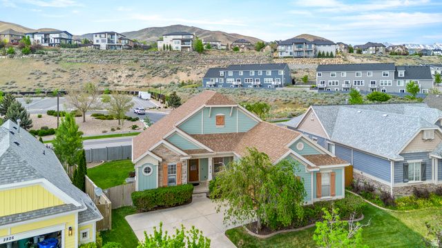 4916 N SHADY VIEW LN, Lehi, UT 84043