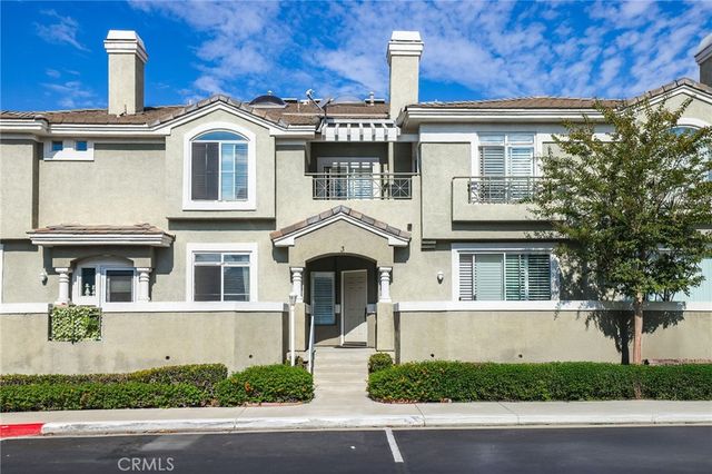 2225 Indigo Hills Drive 3, Corona, CA 92879