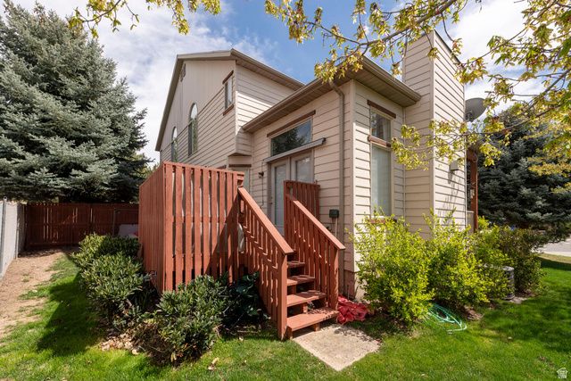 7456 SOUTHCREST CIR, Midvale, UT 84047