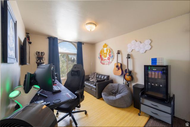 7456 SOUTHCREST CIR, Midvale, UT 84047