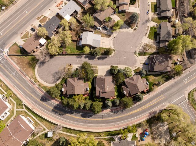 7456 SOUTHCREST CIR, Midvale, UT 84047