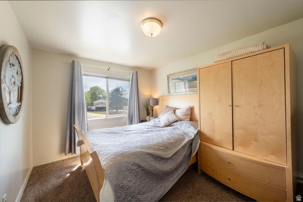 Image 16 of property listing at 7456 SOUTHCREST CIR, Midvale, UT 84047