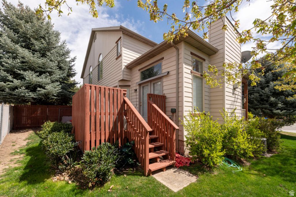Image 19 of property listing at 7456 SOUTHCREST CIR, Midvale, UT 84047