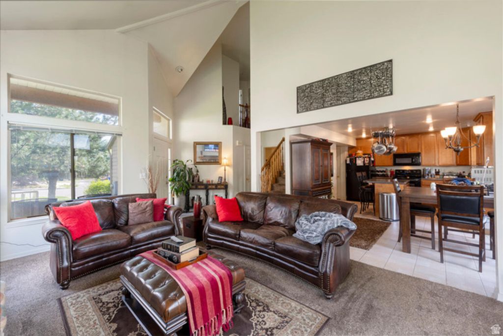 Image 24 of property listing at 7456 SOUTHCREST CIR, Midvale, UT 84047