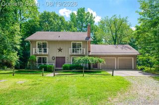1761 Waw Lake Road, Brighton, MI 48114