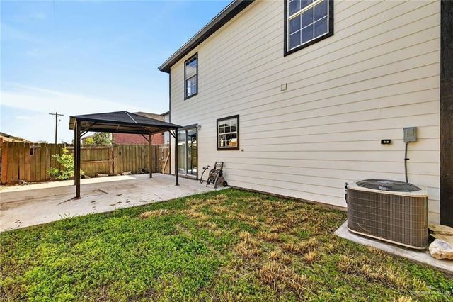2530 Links Drive, Edinburg, TX 78542