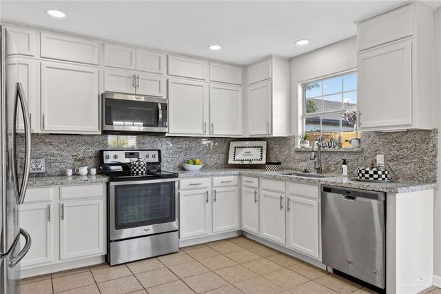 2530 Links Drive, Edinburg, TX 78542