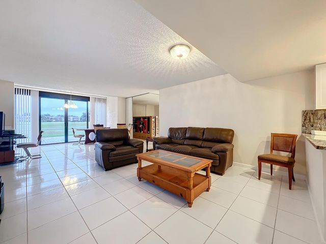 4545 Luxemburg Court 103, Lake Worth, FL 33467