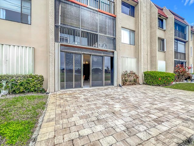 4545 Luxemburg Court 103, Lake Worth, FL 33467