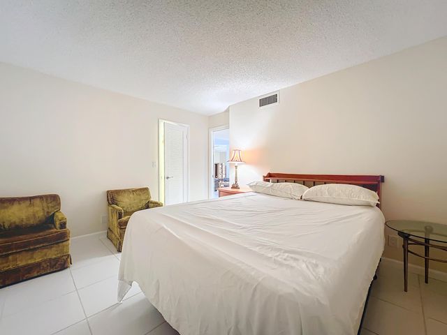 4545 Luxemburg Court 103, Lake Worth, FL 33467