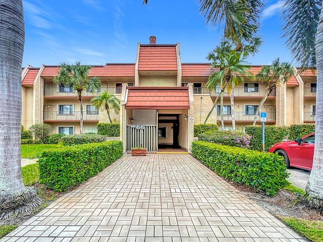4545 Luxemburg Court 103, Lake Worth, FL 33467