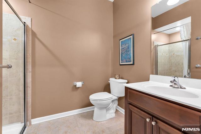 17 Jasmine Lane 1109, Garfield, NJ 07026