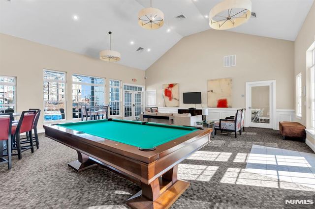 17 Jasmine Lane 1109, Garfield, NJ 07026