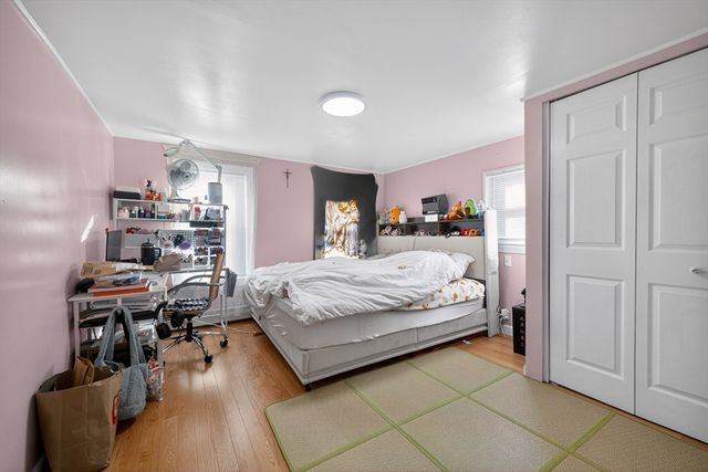 5 S Webster St, Haverhill, MA 01835