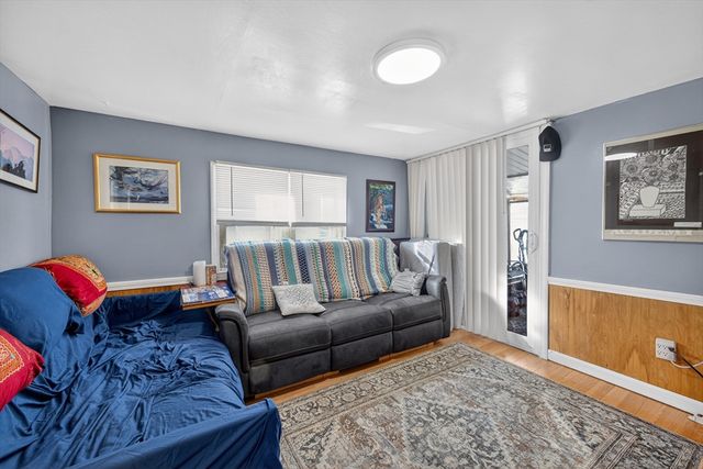 5 S Webster St, Haverhill, MA 01835