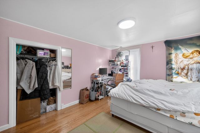 5 S Webster St, Haverhill, MA 01835